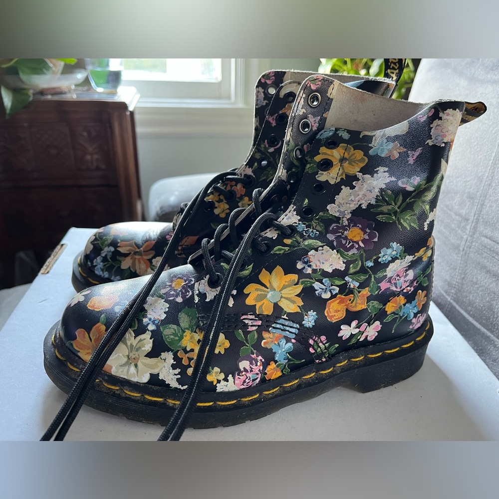Doc Martens Floral Combat Boots with Black Base size 6